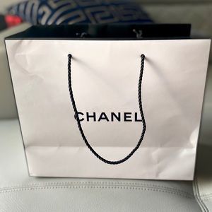 Chanel Paper Gift Bag 🖤